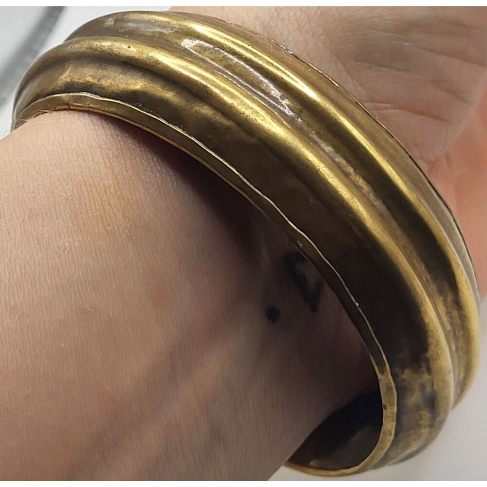 Estate Vintage Brass Modernist Chunky Bangle Bracelet 2.6in dia - Picture 4 of 5
